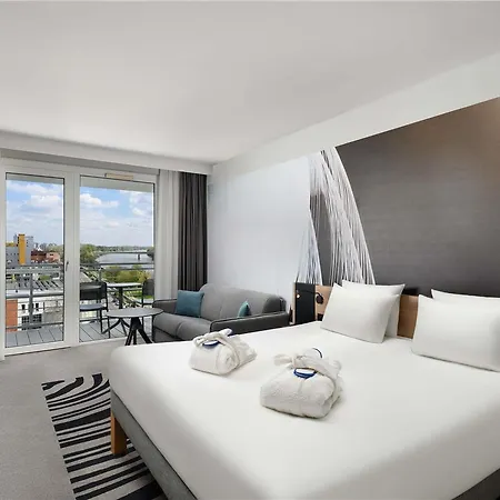 Novotel Hotel 4*